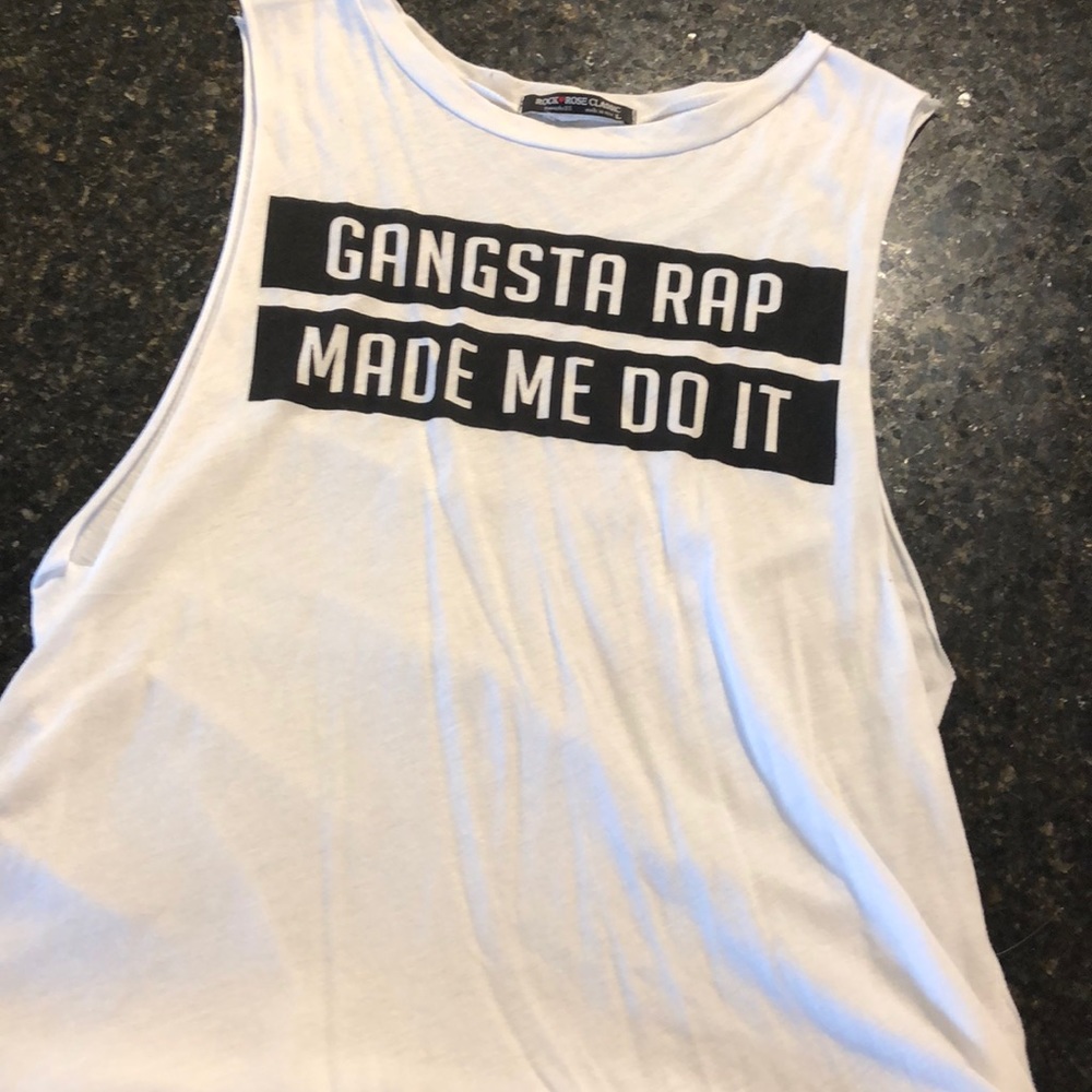 Muscle tee
